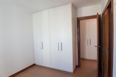 Apartamento à venda com 198m², 3 quartos e 4 vagas Apartamento à venda com 198m², 3 quartos e 4 vagassuite 1