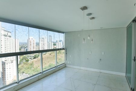 Apartamento à venda com 198m², 3 quartos e 4 vagas Apartamento à venda com 198m², 3 quartos e 4 vagasVaranda da Sala