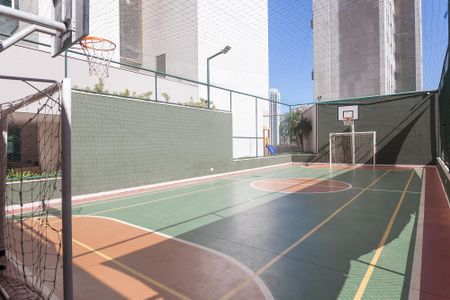 Apartamento à venda com 198m², 3 quartos e 4 vagas Apartamento à venda com 198m², 3 quartos e 4 vagasQuadra Esportiva 2