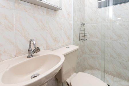 Banheiro de kitnet/studio para alugar com 1 quarto, 20m² em Santo Amaro, São Paulo