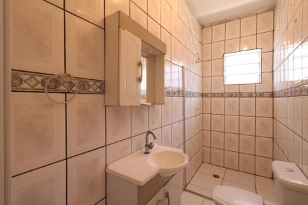 Banheiro de casa para alugar com 2 quartos, 100m² em Casa Grande, Diadema