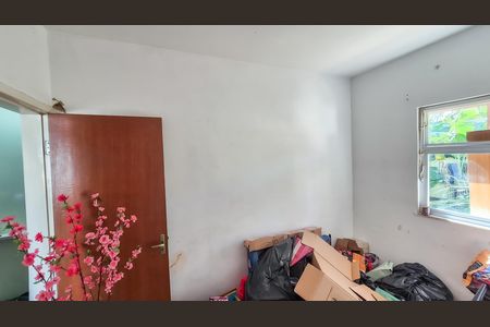 Casa à venda com 75m², 2 quartos e 1 vaga