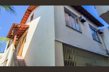 Casa à venda com 75m², 2 quartos e 1 vaga