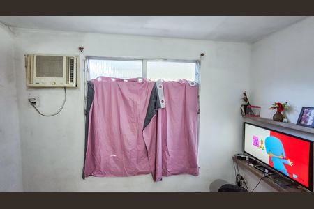 Casa à venda com 2 quartos, 75m² em Bonsucesso, Rio de Janeiro