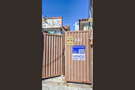 Casa à venda com 75m², 2 quartos e 1 vaga