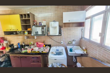 Casa à venda com 2 quartos, 75m² em Bonsucesso, Rio de Janeiro