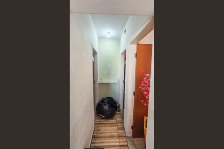 Casa à venda com 75m², 2 quartos e 1 vaga