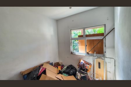 Casa à venda com 75m², 2 quartos e 1 vaga