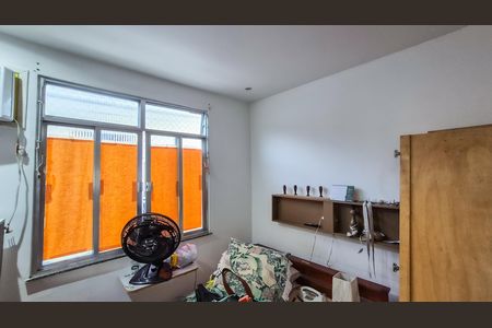 Casa à venda com 75m², 2 quartos e 1 vaga