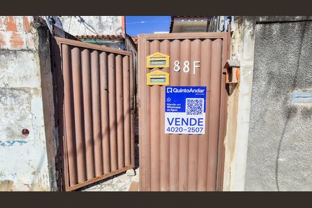 Casa à venda com 75m², 2 quartos e 1 vaga