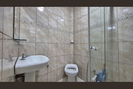 Casa para alugar com 249m², 2 quartos e 2 vagas Casa para alugar com 249m², 2 quartos e 2 vagasBanheiro