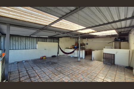 Casa para alugar com 249m², 2 quartos e 2 vagas Casa para alugar com 249m², 2 quartos e 2 vagasArea externa
