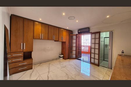 Casa para alugar com 249m², 2 quartos e 2 vagas Casa para alugar com 249m², 2 quartos e 2 vagasSuíte