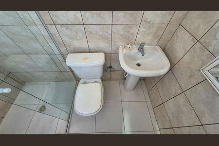 Casa para alugar com 249m², 2 quartos e 2 vagas Casa para alugar com 249m², 2 quartos e 2 vagasBanheiro da suíte 2