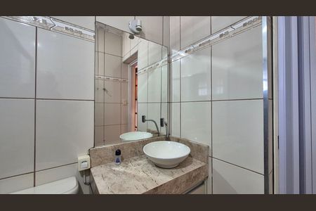 Casa para alugar com 249m², 2 quartos e 2 vagas Casa para alugar com 249m², 2 quartos e 2 vagasBanheiro da suíte