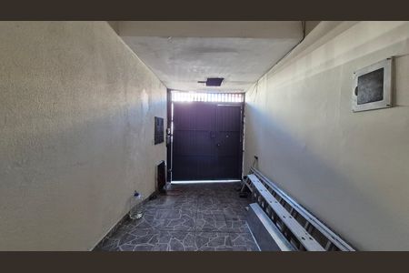 Garagem de casa para alugar com 2 quartos, 249m² em Vila Bela Vista, Santo André