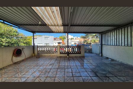 Casa para alugar com 249m², 2 quartos e 2 vagas Casa para alugar com 249m², 2 quartos e 2 vagasArea externa
