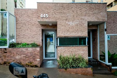 Fachada de casa à venda com 3 quartos, 76m² em Vila dos Remedios, São Paulo
