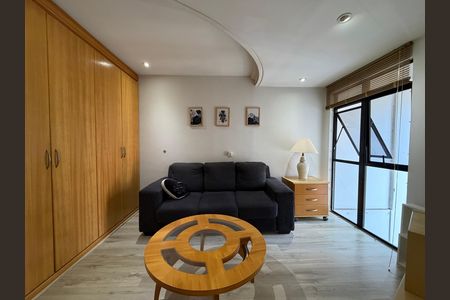 Apartamento para alugar com 109m², 1 quarto e 1 vaga