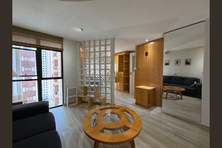 Apartamento para alugar com 109m², 1 quarto e 1 vaga