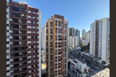 Apartamento para alugar com 109m², 1 quarto e 1 vaga