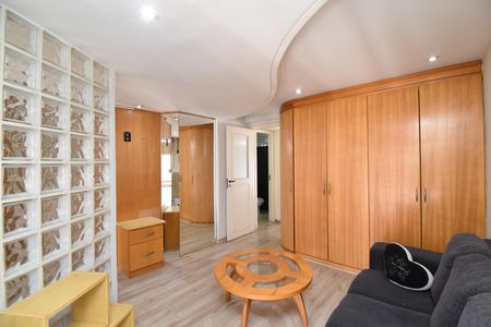 Apartamento para alugar com 109m², 1 quarto e 1 vagaEscritório/Sala 2