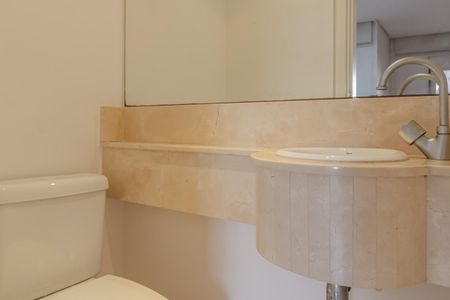 Apartamento para alugar com 129m², 3 quartos e 2 vagas Apartamento para alugar com 129m², 3 quartos e 2 vagasLavabo