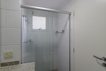 Apartamento para alugar com 129m², 3 quartos e 2 vagas Apartamento para alugar com 129m², 3 quartos e 2 vagasBanheiro da Suíte 2