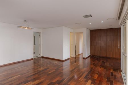 Apartamento para alugar com 129m², 3 quartos e 2 vagas Apartamento para alugar com 129m², 3 quartos e 2 vagasSala