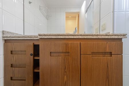 Apartamento para alugar com 129m², 3 quartos e 2 vagas Apartamento para alugar com 129m², 3 quartos e 2 vagasBanheiro da Suíte 2