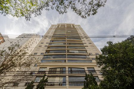 Apartamento para alugar com 129m², 3 quartos e 2 vagas Apartamento para alugar com 129m², 3 quartos e 2 vagasFachada