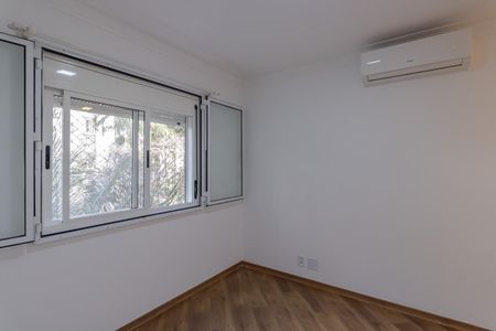 Apartamento para alugar com 129m², 3 quartos e 2 vagas Apartamento para alugar com 129m², 3 quartos e 2 vagasSuíte