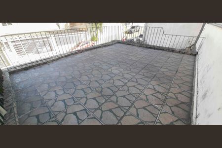 Varanda de casa à venda com 4 quartos, 231m² em Vila Campesina, Osasco