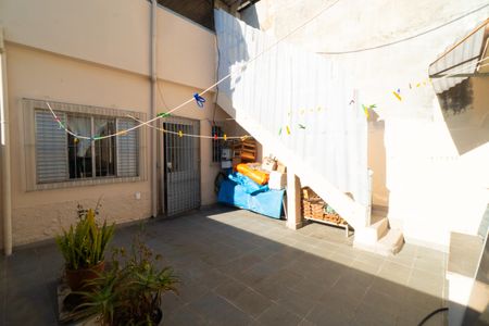 Quintal de casa à venda com 2 quartos, 143m² em Jardim Oriental, São Paulo