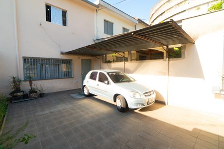 Garagem de casa à venda com 2 quartos, 143m² em Jardim Oriental, São Paulo