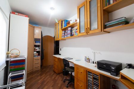 Casa à venda com 278m², 4 quartos e 7 vagas Casa à venda com 278m², 4 quartos e 7 vagasQuarto 2