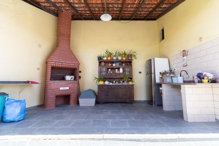 Casa à venda com 278m², 4 quartos e 7 vagas Casa à venda com 278m², 4 quartos e 7 vagasChurrasqueira