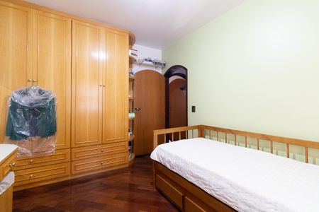 Casa à venda com 278m², 4 quartos e 7 vagas Casa à venda com 278m², 4 quartos e 7 vagasQuarto 3 - Suíte