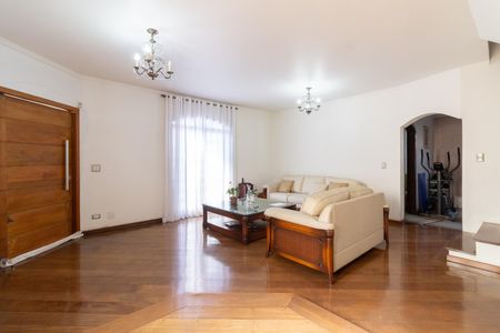 Casa à venda com 278m², 4 quartos e 7 vagas Casa à venda com 278m², 4 quartos e 7 vagasSala