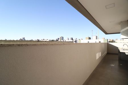 Área de Serviço de apartamento para alugar com 3 quartos, 82m² em Santa Mônica, Uberlândia