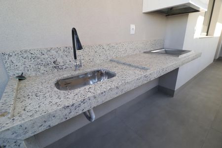 Apartamento para alugar com 82m², 3 quartos e 2 vagasVaranda