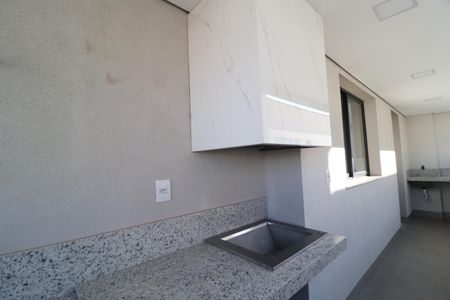 Varanda - Churrasqueira de apartamento para alugar com 3 quartos, 82m² em Santa Mônica, Uberlândia