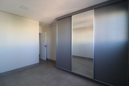 Apartamento para alugar com 82m², 3 quartos e 2 vagasQuarto 3 - Suíte