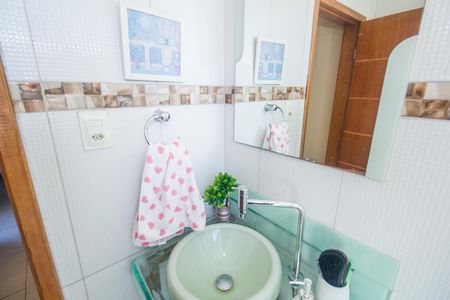Banheiro de apartamento à venda com 2 quartos, 63m² em Realengo, Rio de Janeiro