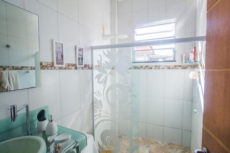 Banheiro de apartamento à venda com 2 quartos, 63m² em Realengo, Rio de Janeiro