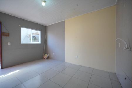 Sala de casa para alugar com 1 quarto, 45m² em Monte Cristo, Florianópolis