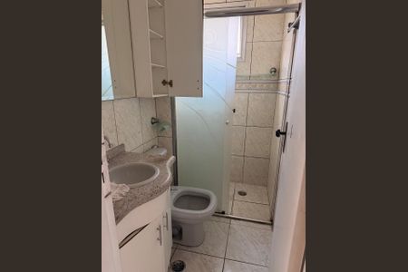 Banheiro de apartamento para alugar com 1 quarto, 56m² em Vila Príncipe de Gales, Santo André