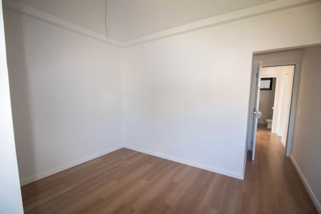 Apartamento à venda com 107m², 3 quartos e 2 vagas Apartamento à venda com 107m², 3 quartos e 2 vagasQuarto 03- Suite