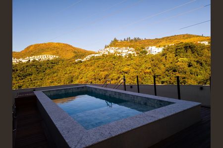 Apartamento à venda com 107m², 3 quartos e 2 vagas Apartamento à venda com 107m², 3 quartos e 2 vagasArea Comum - Piscina