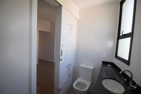 Apartamento à venda com 107m², 3 quartos e 2 vagas Apartamento à venda com 107m², 3 quartos e 2 vagasBanheiro da Suite